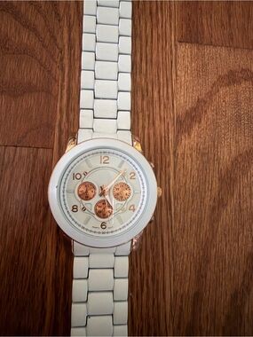 White and Rose Gold Women’s Link Bracelet Watch